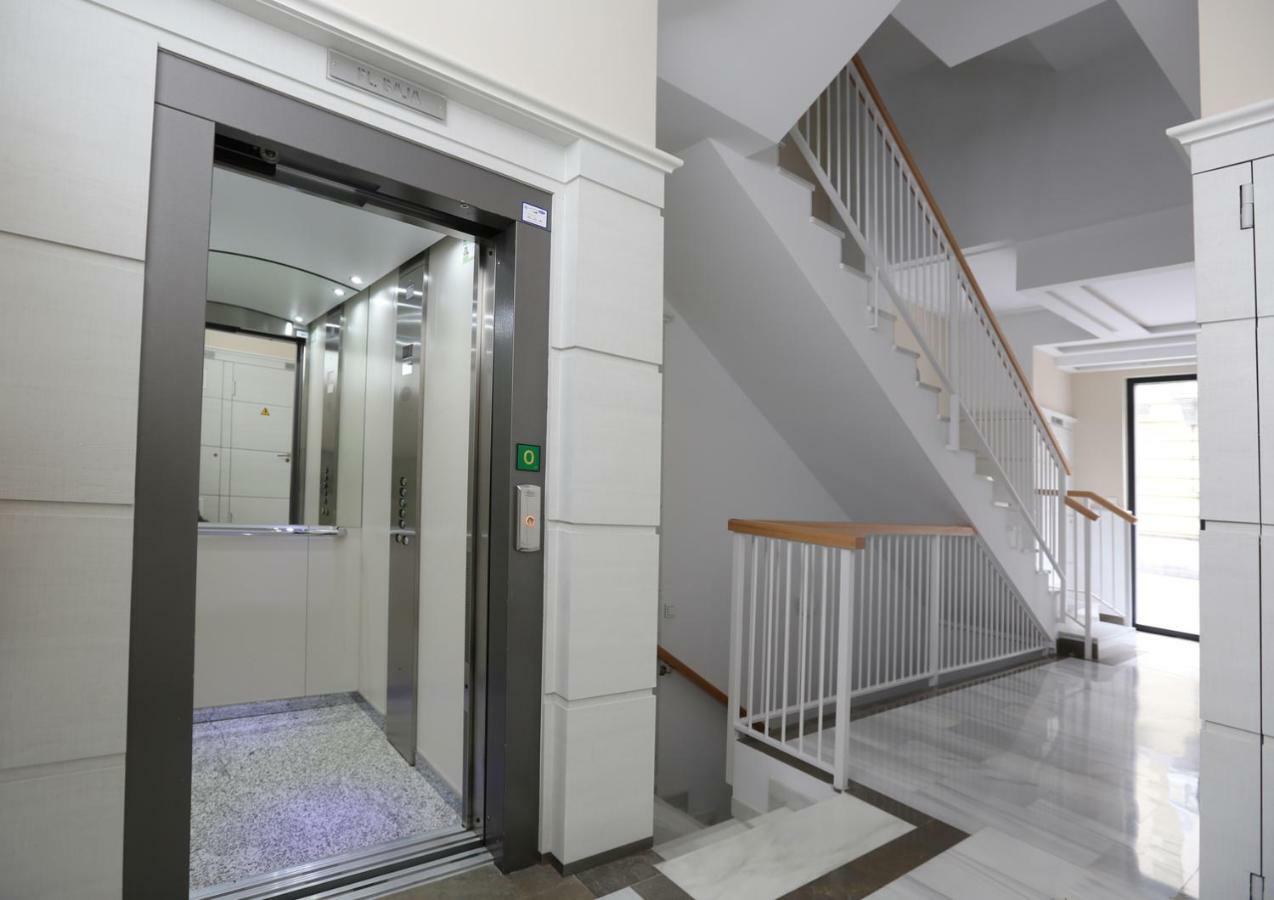 Apartamento de diseño con jacuzzi privado Granada Exterior foto